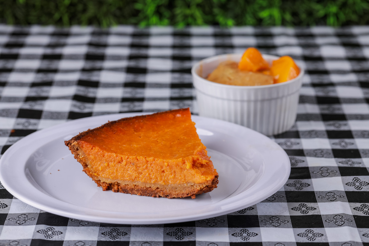 peach cobbler and sweet potato pie